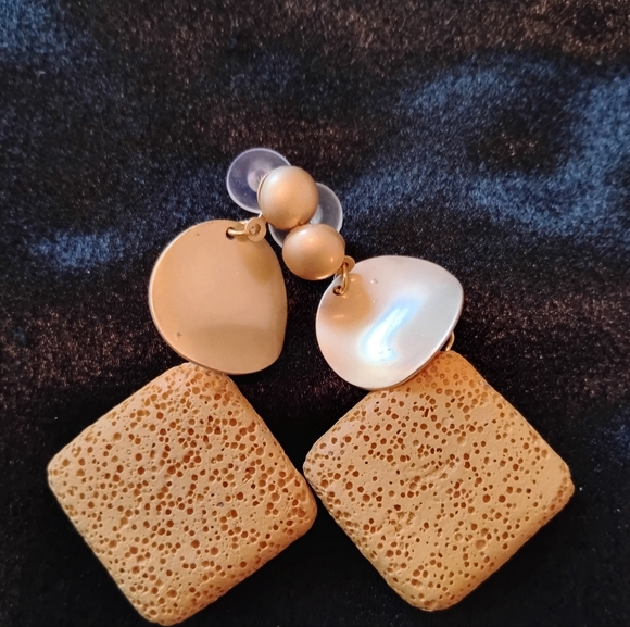 Polymer Clay Earrings Women's Square Shaped Pierced Dangly - Picture 1 of 4